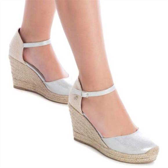 NEW XTI women's wedge espadrilles in silver - Picture 4 of 4
